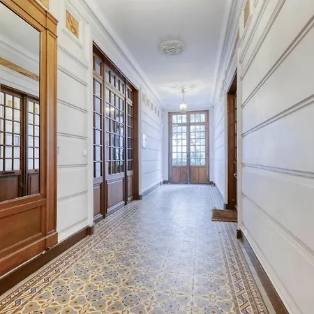 Appartement Nice And Authentic 2 Flat - Heart Of 11 *