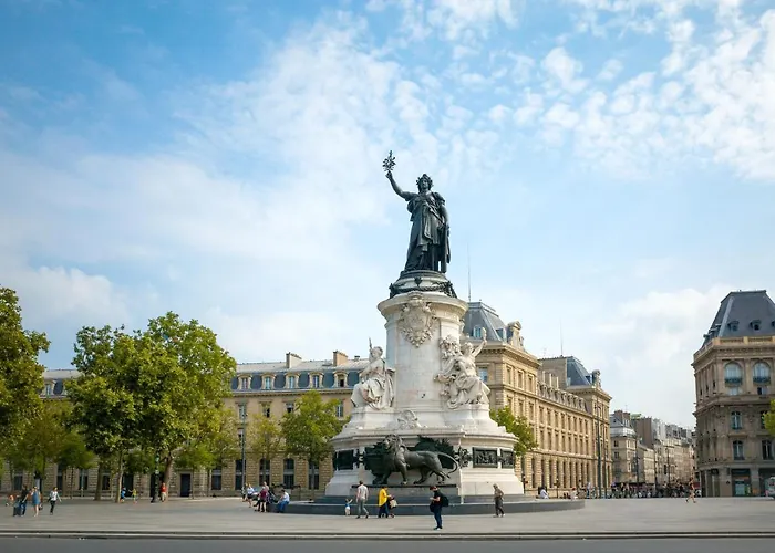 Nice And Authentic 2 Flat - Heart Of 11 *