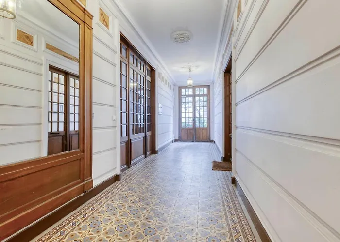 アパート Nice And Authentic 2 Flat - Heart Of 11 *